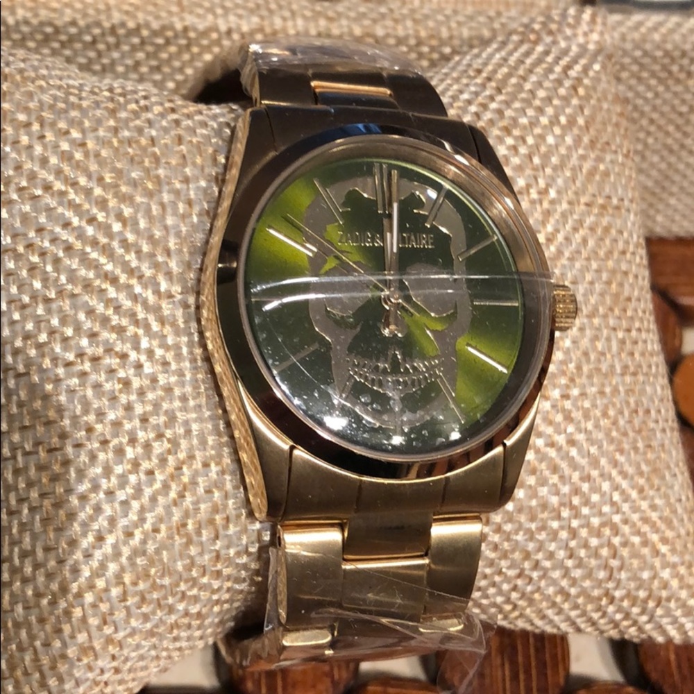 Fashion Watch  green dial Silver Skull